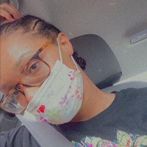 Meet your Posher, Shayla